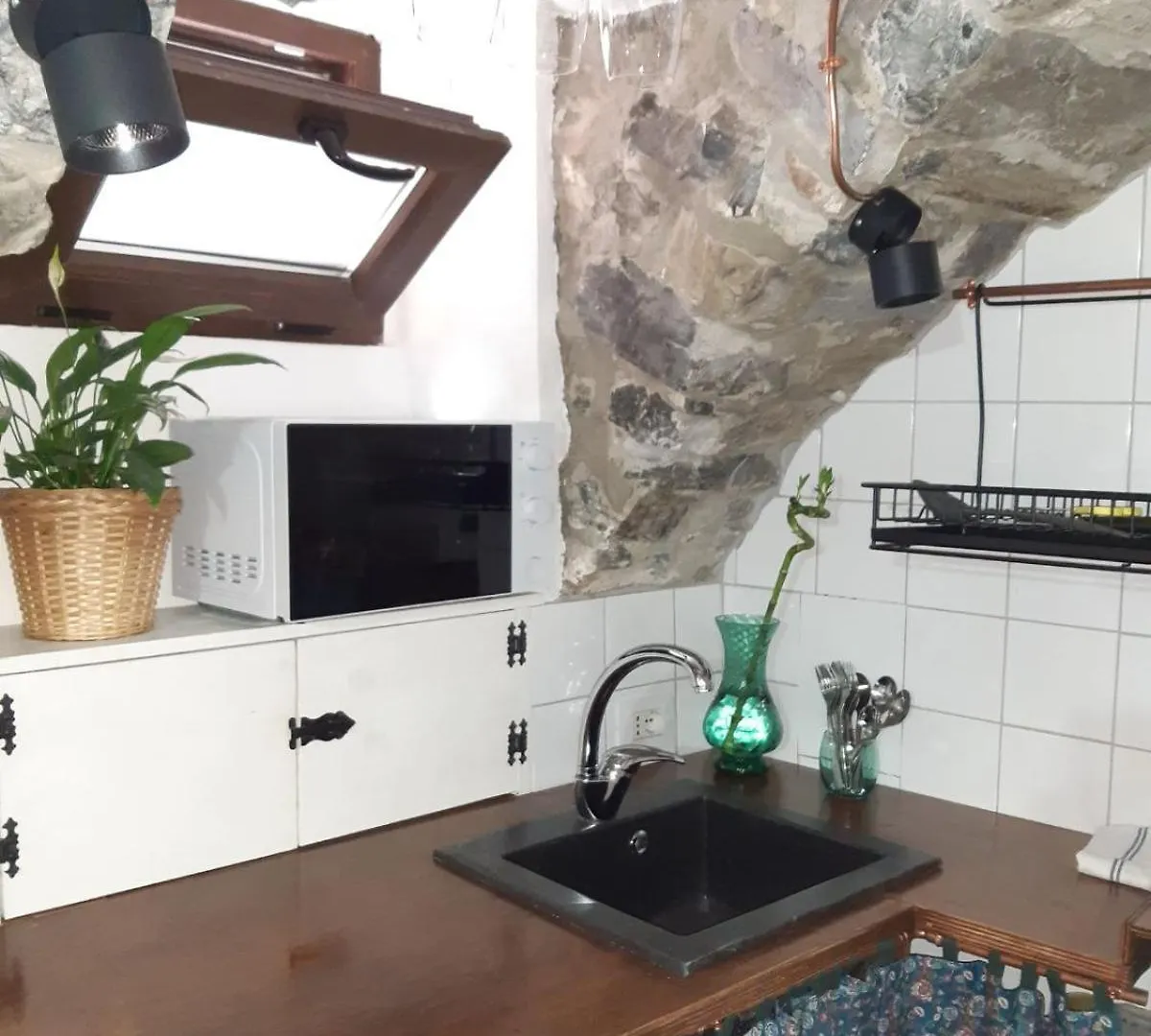 Cantina Antica Apartment Colonno